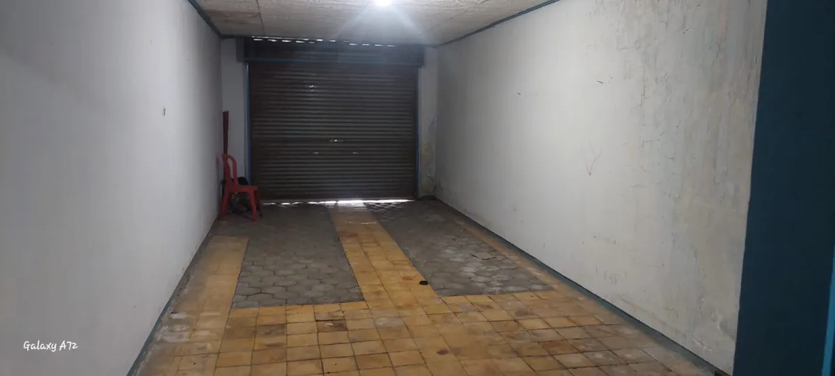 RUMAH LUAS + RUKO + PEKARANGAN DEKAT BANDARA KEDIRI - Foto 11